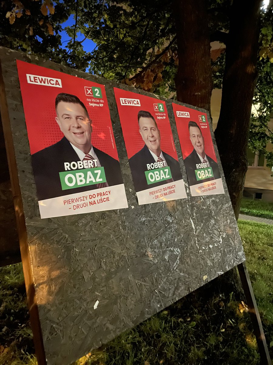 AleksanderRC's tweet photo. @ObazRobert2 pierwszy do pracy - drugi na liście!
Lista @__Lewica w okręgu jeleniogórsko-legnickim! Poseł z naszego regionu 💪
Roberta znam od kilku lat i nigdy nie poznałem tak poświęconego regionowi człowieka. Z całego serca zachęcam do oddania głosu właśnie na niego! 
#Lewica https://t.co/LkrBG70p5A