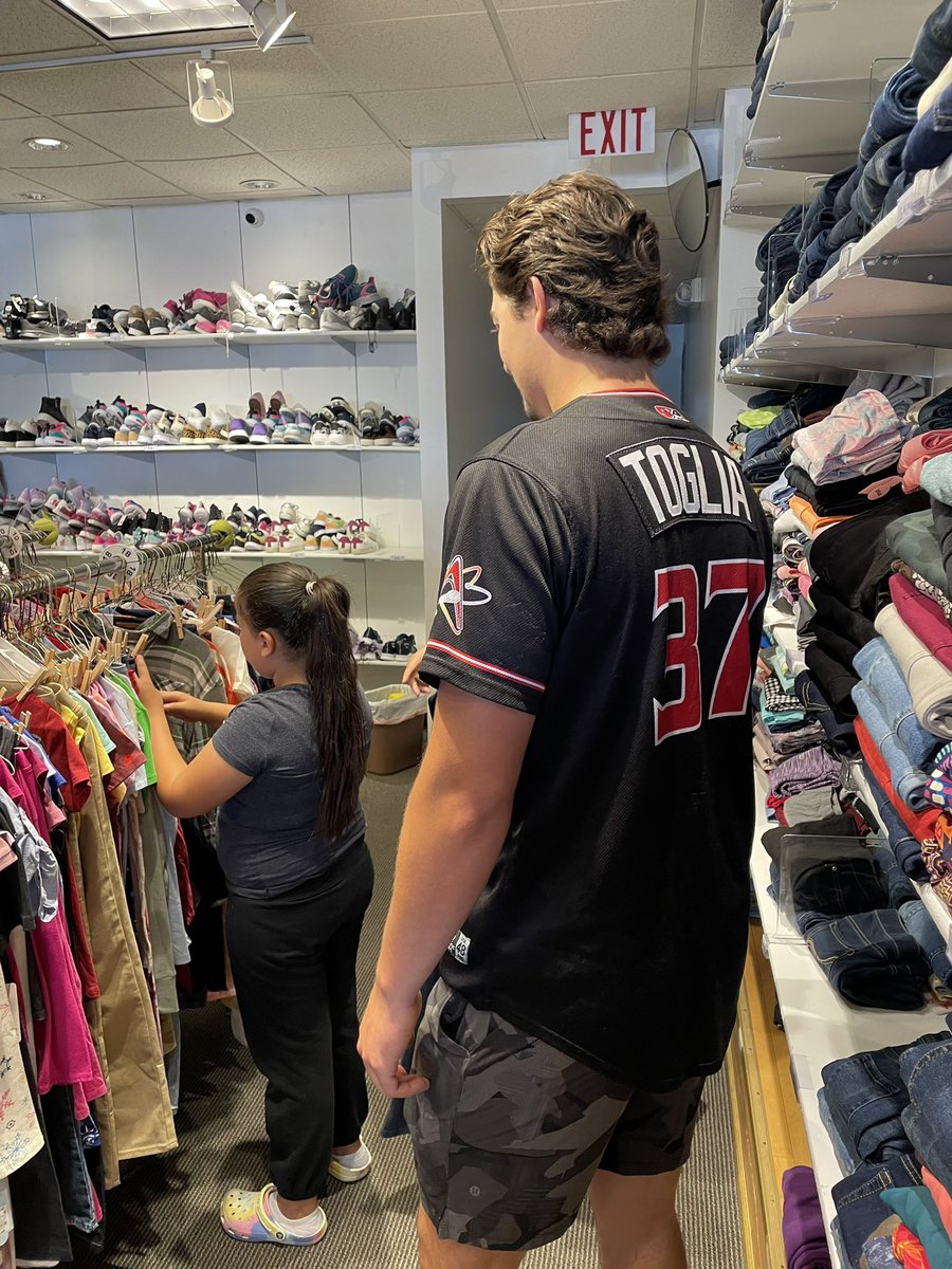 Orbit_Isotopes's tweet photo. Just our dudes doing great things ❤️Thanks to Michael Toglia, Daniel Cope and Willie MacIver for helping some great kiddos pick out some cool outfits for school!
#IsotopesInvolved #Locker505 #giveback https://t.co/7YZaGdYO8X