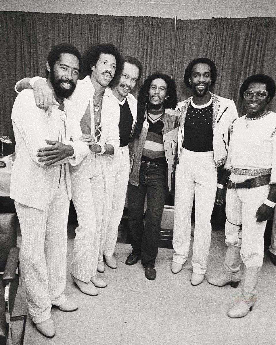 On this day in 1980, Bob Marley & The Wailers closed out a two-night, sold out run with The Commodores at Madison Square Garden in #NYC during the U.S. leg of the Uprising tour. #todayinbobslife

📖 see & learn about more iconic, and lesser known, moments from Bob’s life in our