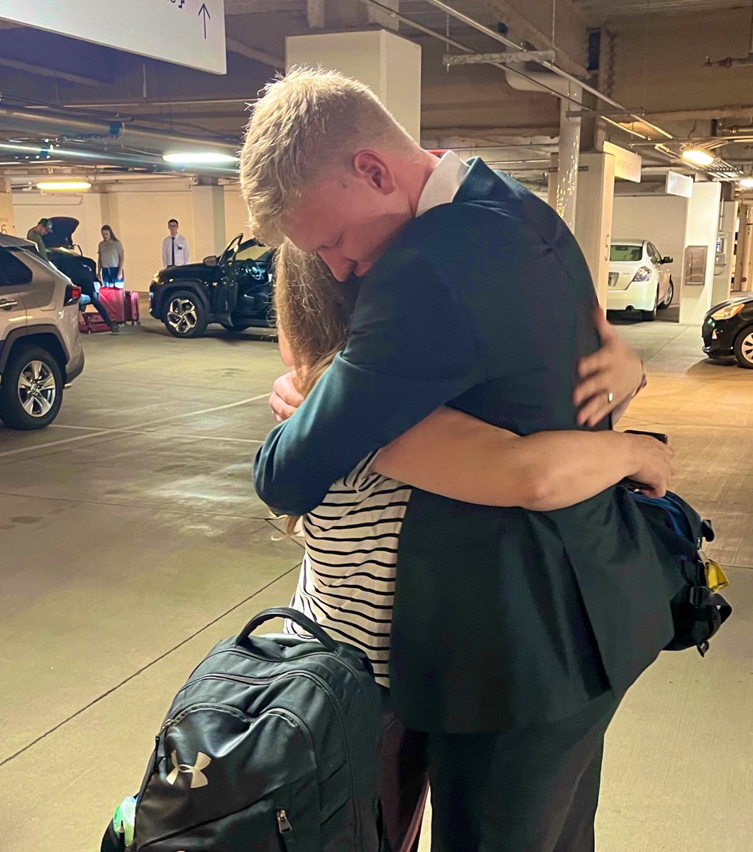 _maryrichards's tweet image. Thank you to all who pray for the missionaries. Our oldest boy entered the Provo MTC today, on the way to Bolivia ❤️