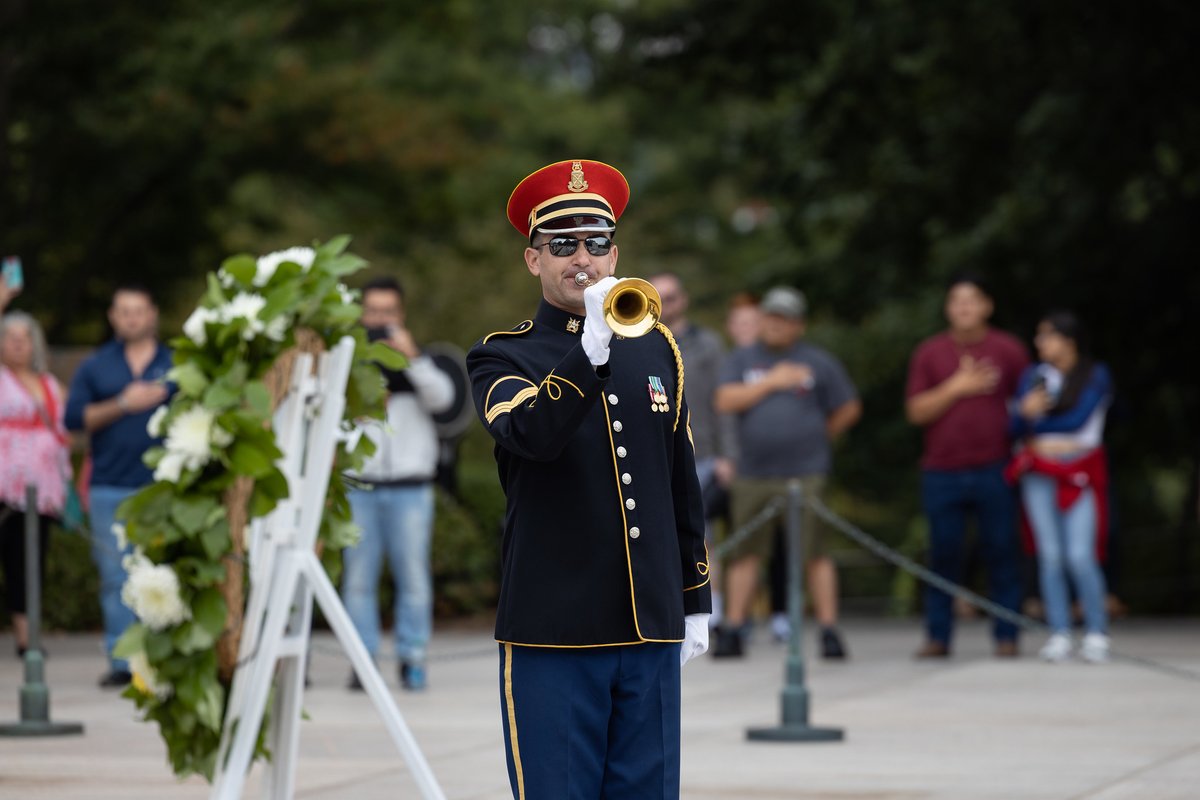 The U.S. Army Band “Pershing’s Own” (@theusarmyband) on Twitter photo Today, on Gold Star Mother's and Family's Day, we pause to pay tribute to the strength and sacrifice of those who have lost loved ones in service to our nation. Please join us in expressing gratitude for Gold Star families. Today, on Gold Star Mother's and Family's Day, we pause to pay tribute to the strength and sacrifice of those who have lost loved ones in service to our nation. Please join us in expressing gratitude for Gold Star families.