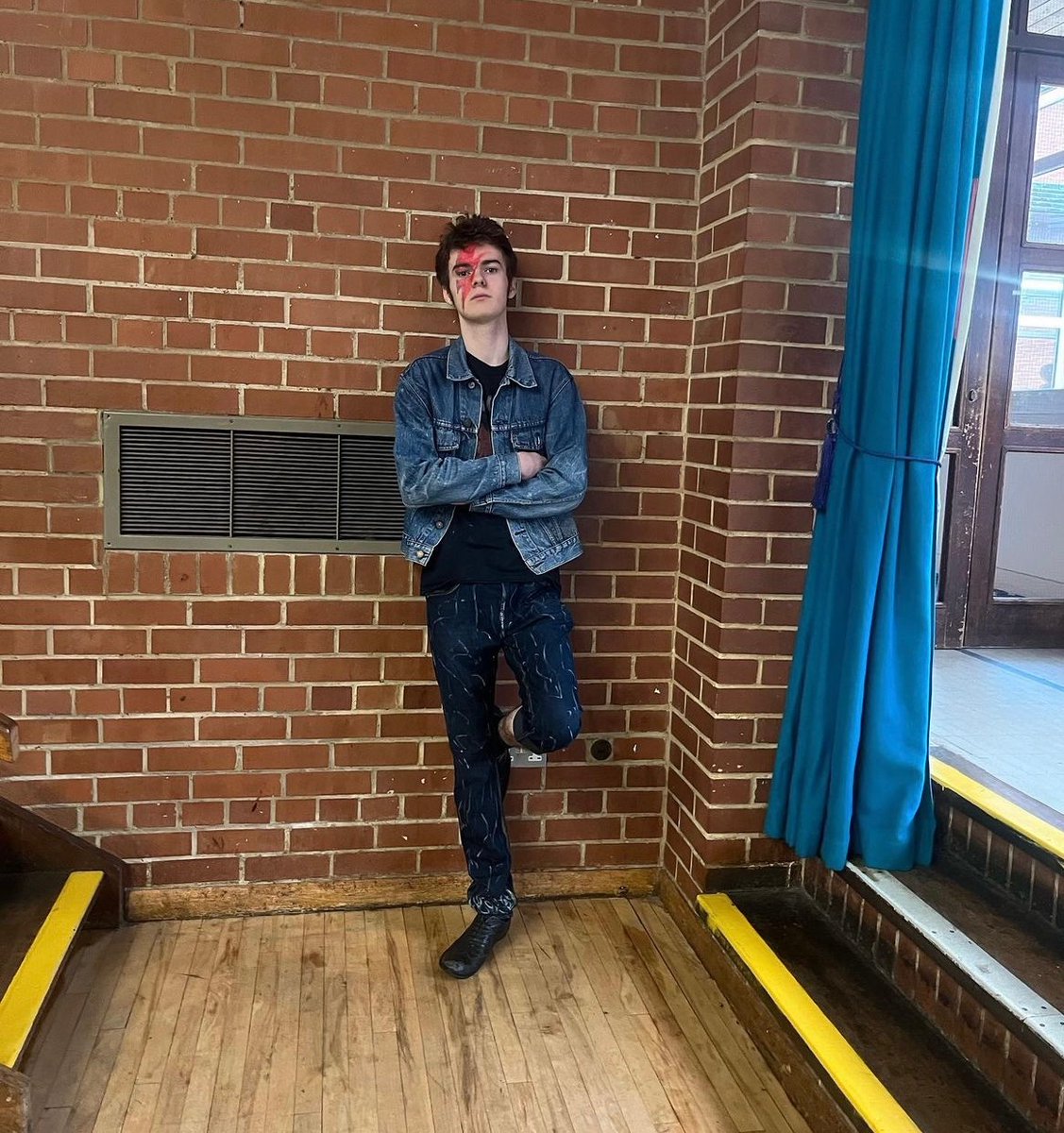 WrennSixthForm's tweet photo. Another year, another catwalk. Wrenn Sixth Form raising awareness and money for @jeansforgenes - such a great cause. Here’s a few pictures of some of the designs. Huge well done to the prefect team for leading the event and our form groups for taking part. #teamwork #charity https://t.co/gTO9B9j2uU