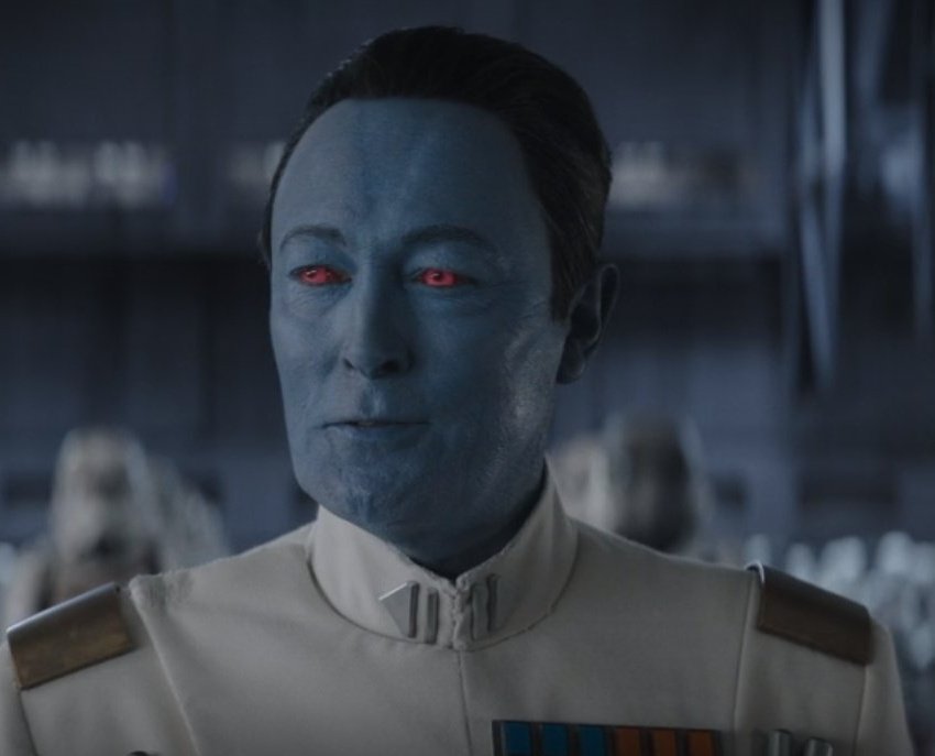 Los muchachos imperialistas,
todos unidos triunfaremos,
y a la Nueva Republica derrocaremos
con un grito de corazón:
«¡Viva Thrawn, viva Thrawn!».

Por ese gran Chiss
que se supo conquistar
a la gran masa de Peridea
Combatiendo al Jedi.

¡Thrawn, Thrawn, qué grande sos! ¡Mi