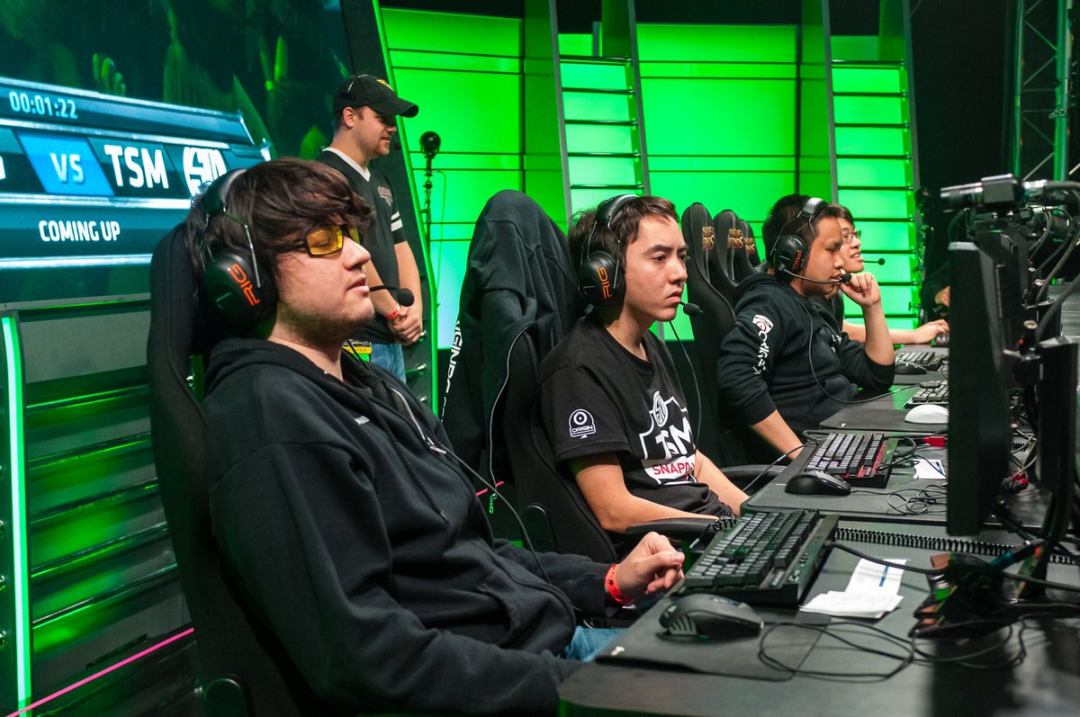 LCSOfficial's tweet image. Today we bid farewell to TSM.

From the very first match played in the league, to their seven LCS titles, to their countless wins, records, and awards, they&apos;ve been with us through it all.

Thank you to TSM and its staff, players, and fans for eleven magnificent years. 🤍🖤