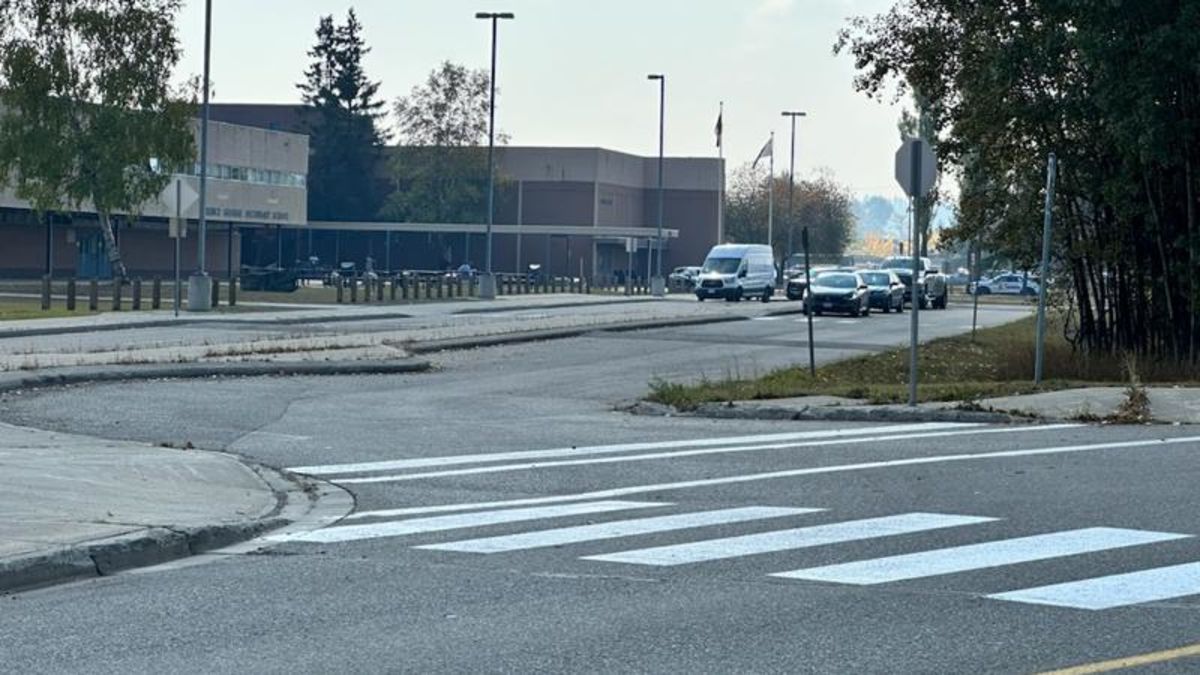 PGSS locked down following altercation dlvr.it/SwPVW1