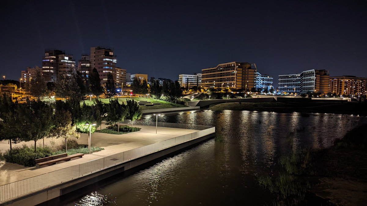 robinvaldebebas's tweet photo. Valdebebas de noche ❤️❤️❤️ #Vadebebas #Madrid https://t.co/2aoiqZsnLH