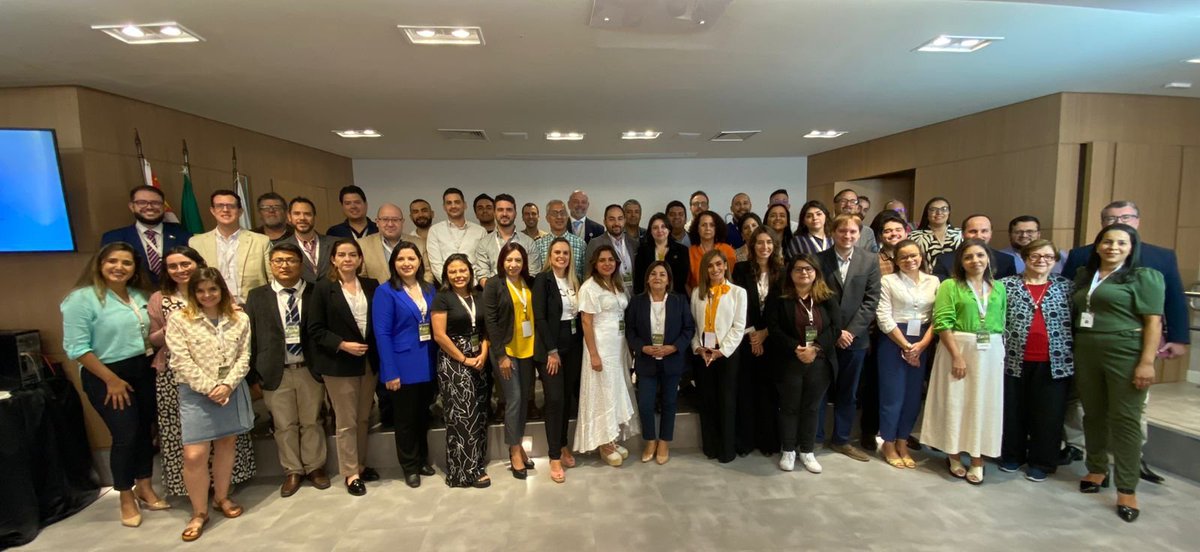 InvestigacionUC's tweet photo. 📷 ✍️🎙️🇧🇷 Foto oficial del "V encuentro de la Red de Comunicación @Oducal 2023", en el que participan periodistas de @InvestigacionUC, @dccuc, @pastoraluc y de la Dirección de Comunicaciones de la @ucatolica. 👏
@saocamilosp https://t.co/drgTLgtPcs