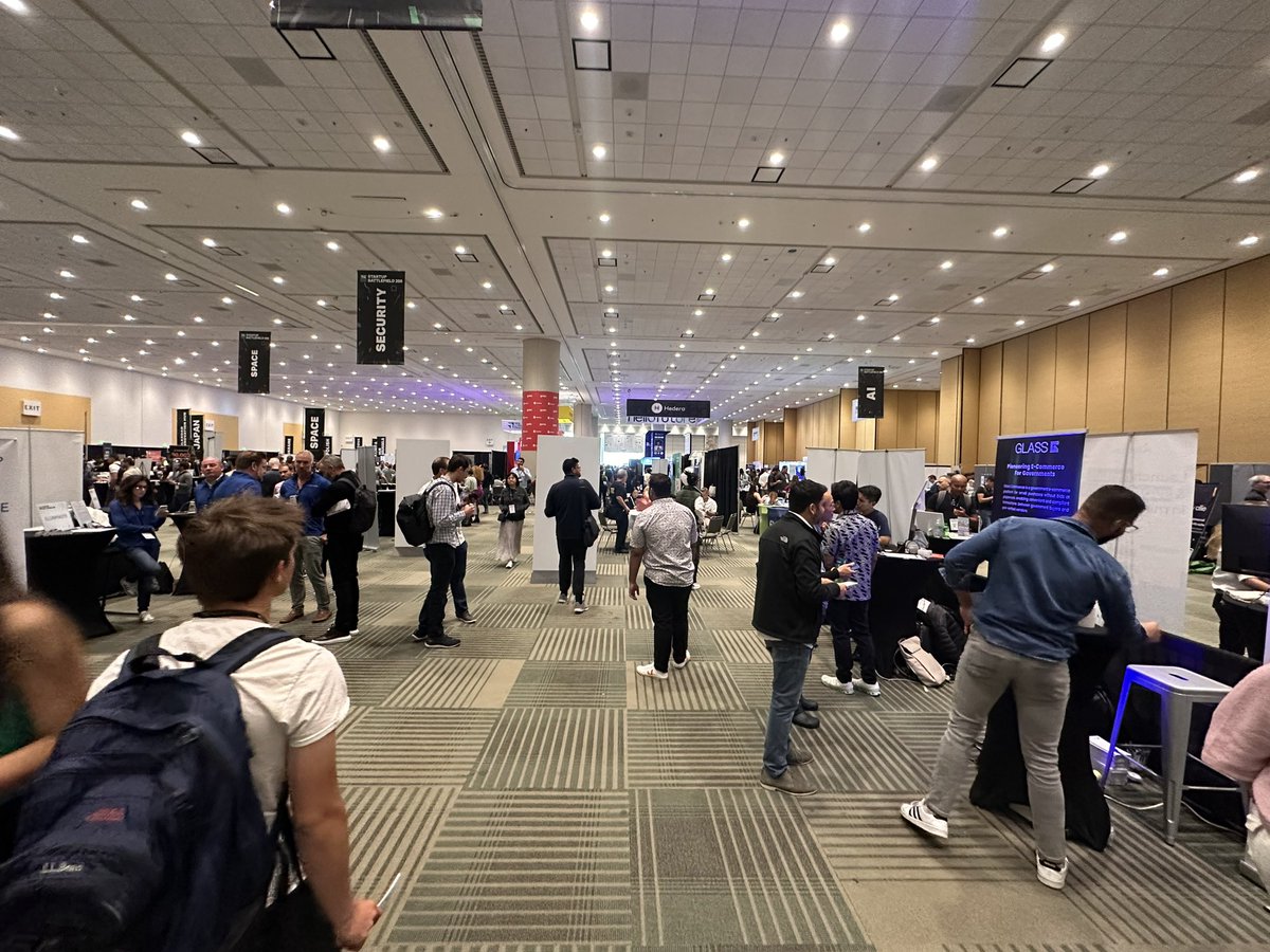 joinCollegiate's tweet photo. @OmairSAK @Cron @NotionHQ @shrutikmk @agrim_d 9/20

Tech Crunch day 1 &amp; 2 https://t.co/L0XPTuH9du