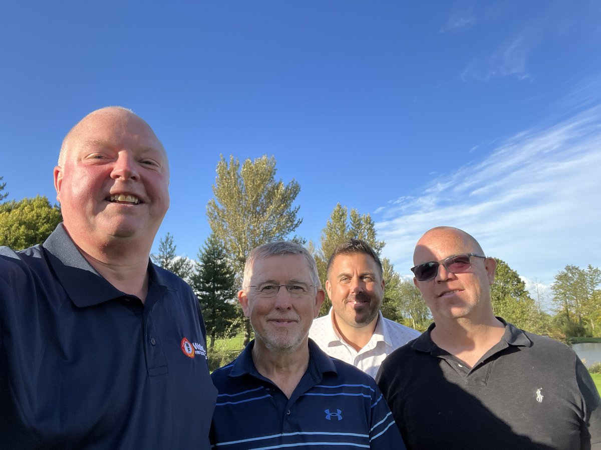 andysclark's tweet photo. Great time at the @WRUFCUnder11 @WarringtonRUFC charity golf afternoon @WalkerFireUKLtd . Even managing to pick up the nearest the pin prize on the 8th hole. Thanks to @AntrobusGolf for being a great host.
#walkerfire #wrufc #charity #fireextinguishers #firealarms https://t.co/LcNh7qgF21