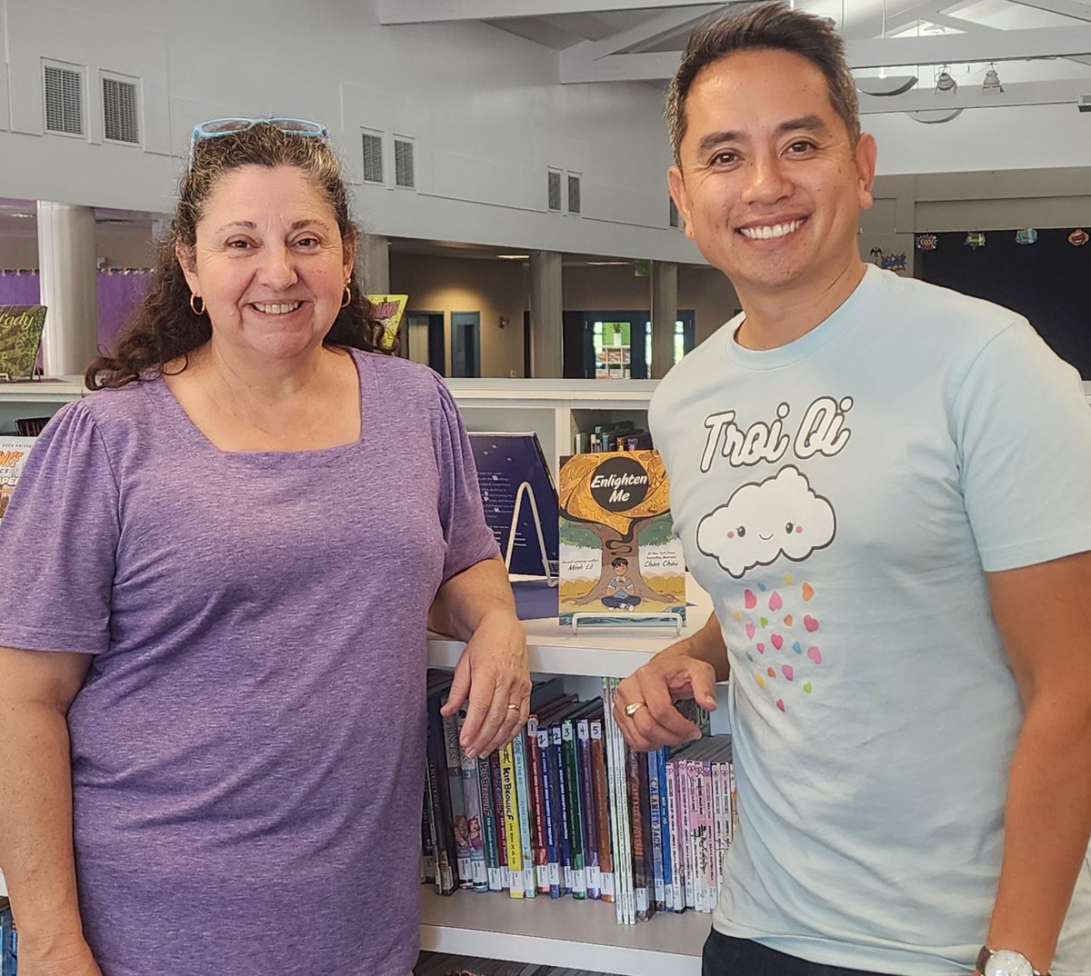 ALibraryQueen's tweet photo. Many thanks to @bottomshelfbks and @LindenTreeBooks for an amazing author visit today! We totally missed meeting @Aluhnim, but maybe another time (stay well). https://t.co/hv4f6YsGPZ