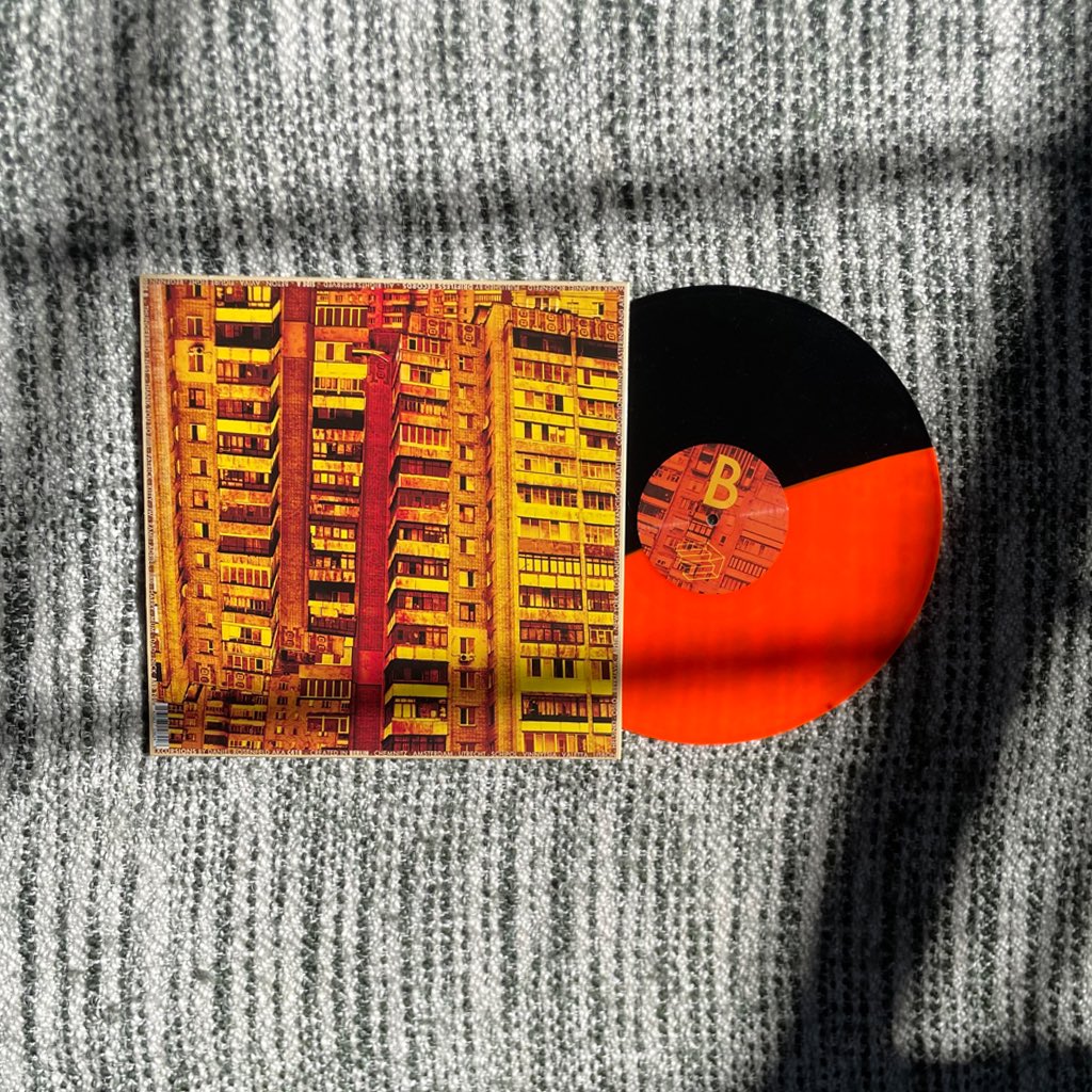 New ‘Excursions’ Orange & Black Split Vinyl from @c418 is available for pre-order! 👀🌅 hellomerch.com/collections/c4…