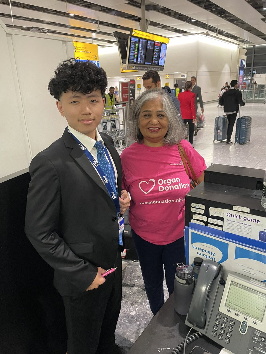 As it's #OrganDonationWeek, I am wearing my pink shirt on my travelling from London Heathrow to Mumbai via Abu Dhabi in Etihad Airlines.

@NHSOrganDonor 
@NHSBT 
@ImperialTxGroup 
@London_ODT