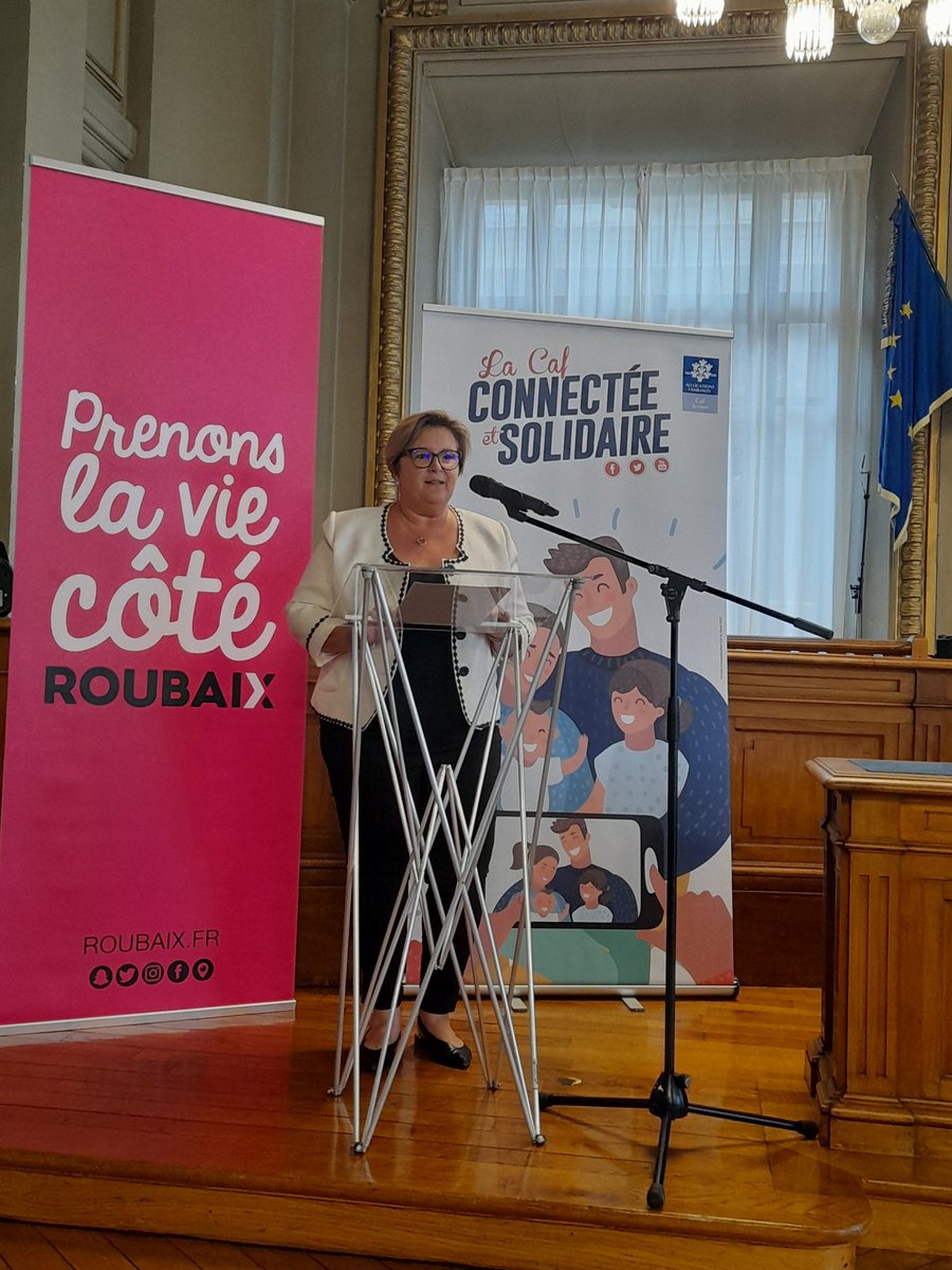 cath_cressent's tweet photo. Signature de la Convention Territoriale Globale entre la @roubaix et la @CafduNord .
2 années de travail partenarial  pour batir le projet de territoire autour de la petite enfance, l'enfance la jeunesse, les centres sociaux et la parentalité pour les années à venir. https://t.co/6FbTlYJzEu