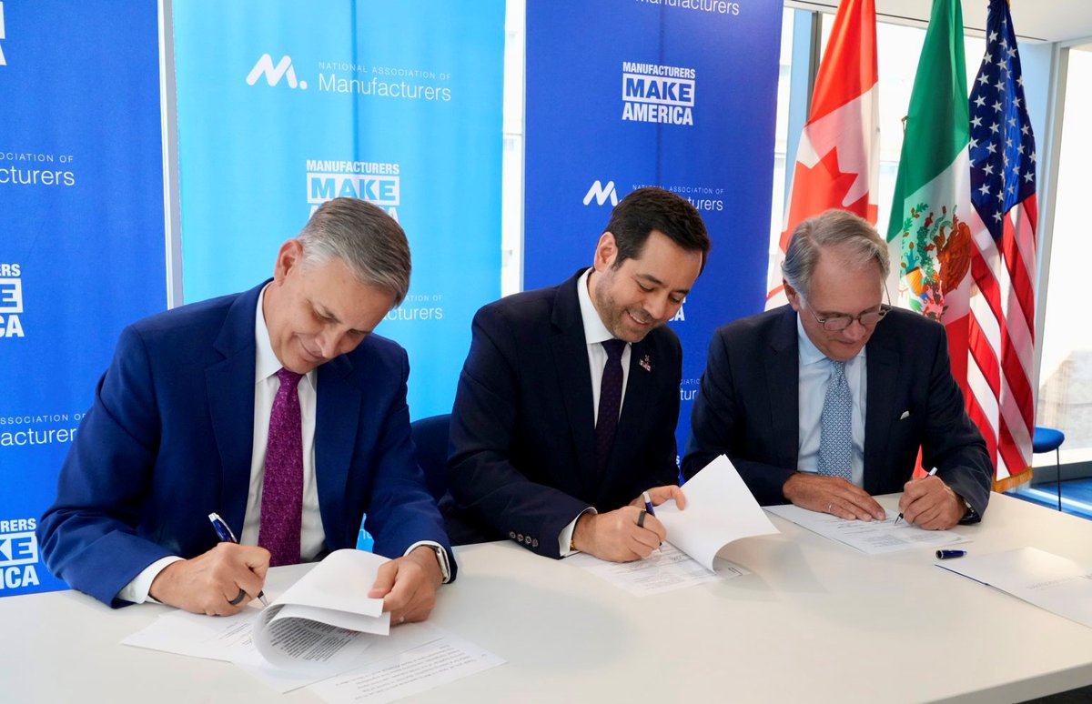 Today, NAM President and CEO @JayTimmonsNAM, @CONCAMIN President @abugaberjose and @cme_mec President and CEO @DennisADarby signed a memorandum of understanding to reaffirm our commitment to develop the North American Manufacturing agenda of the future. nam.org/north-american…