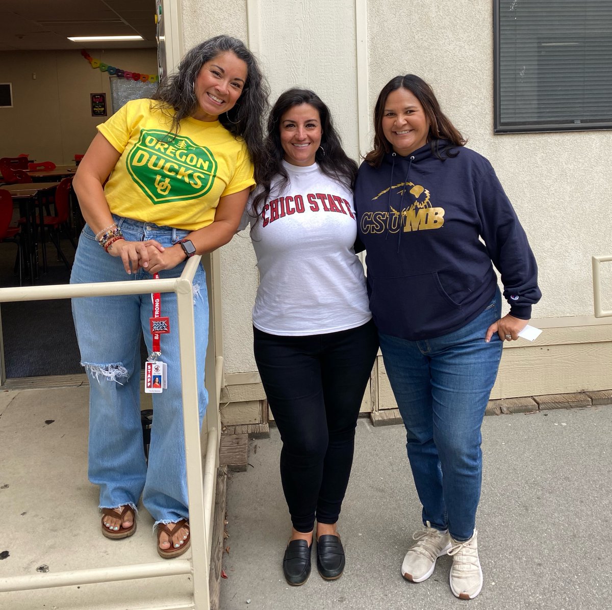 BalerNews's tweet photo. Tenille Ramirez, Nicole Alvarez &amp; Marlene Villegas representing the University of Oregon, Chico State &amp; CSU Monterey Bay on College Wear Wednesday at Hollister High. Each Wednesday, members are encouraged to wear clothing from various post-secondary options available to students. https://t.co/VSARyz5nns