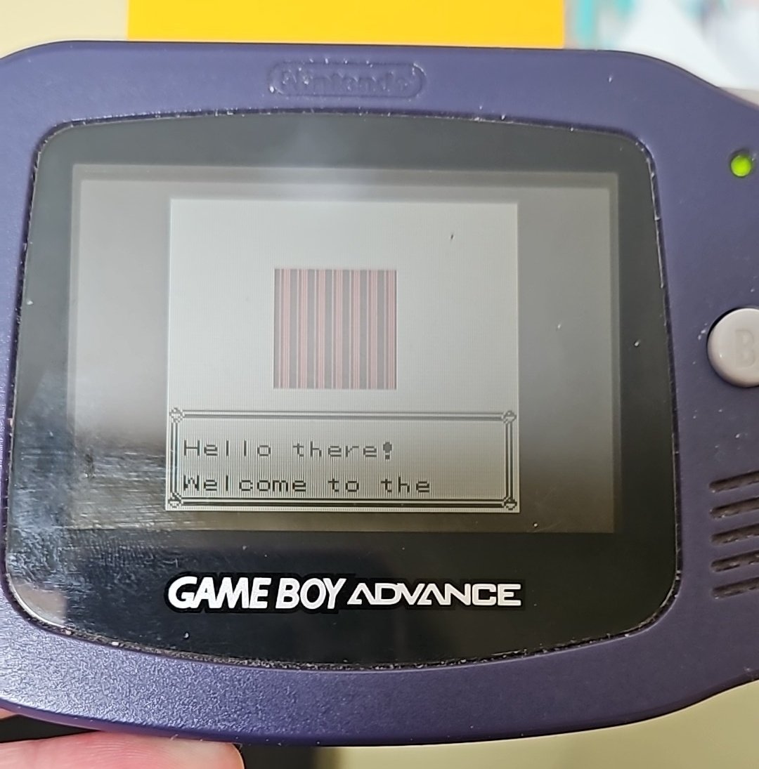 ShellyBeanBaku's tweet photo. This is a problem that has stumped me for the last 10 years... what the heck is wrong with my copy of Pokémon Yellow? XD https://t.co/Bw9xyGEHbY