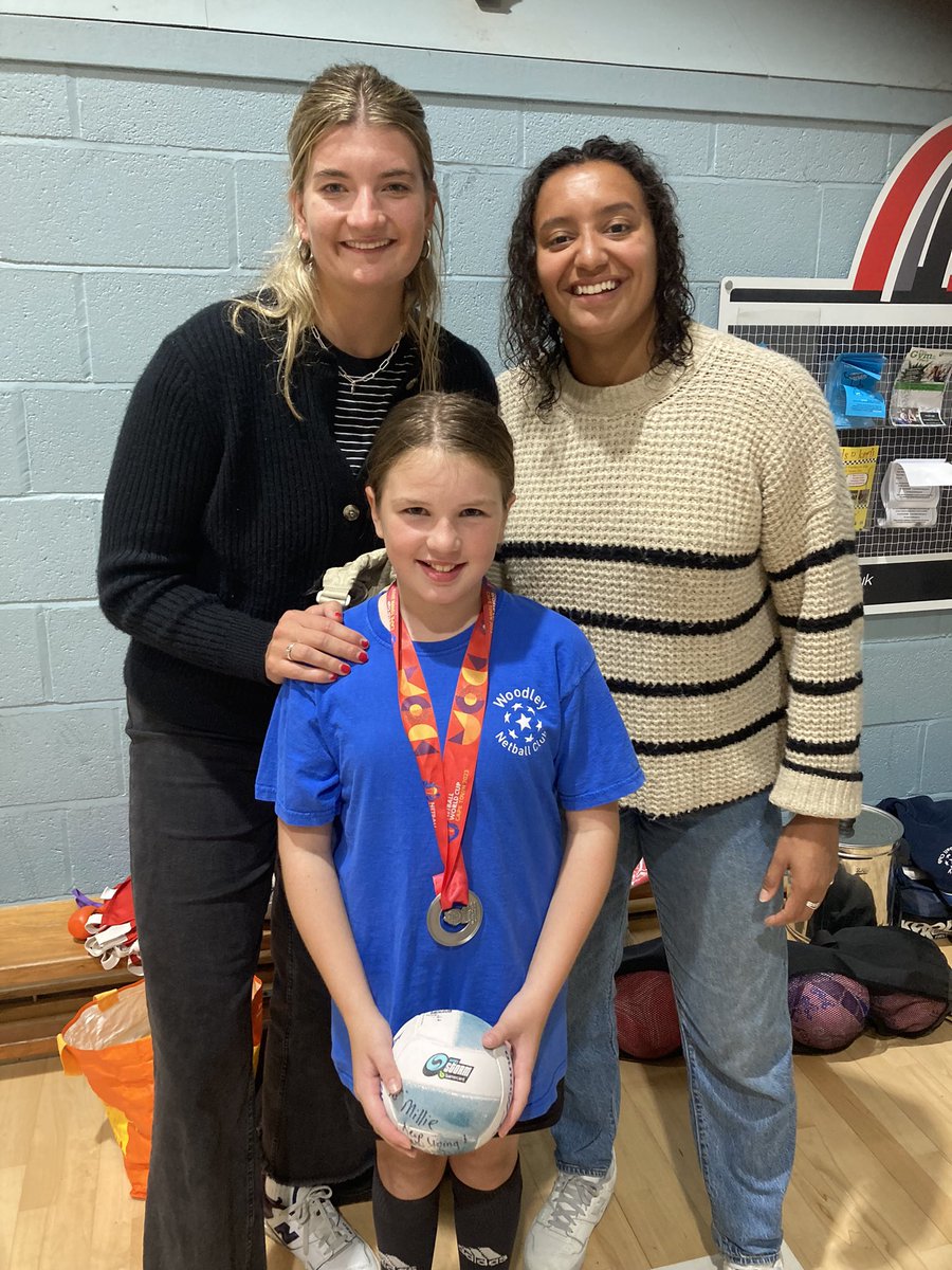 Millie met up with <a href="/fwills11/">Francesca Williams</a> and <a href="/imoallison/">Imogen Allison</a> from <a href="/EnglandNetball/">England Netball</a> at <a href="/WoodleyNetball/">Woodley Netball Club</a> tonight. Millie even got to wear the silver medal from the Netball  World Cup. #inspiring the next generation.