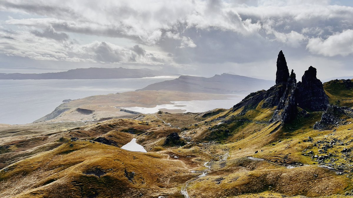 SarahMasonPhoto's tweet photo. Another great view day on Skye filming with @skyeseasaltco https://t.co/uJp4bkazIH