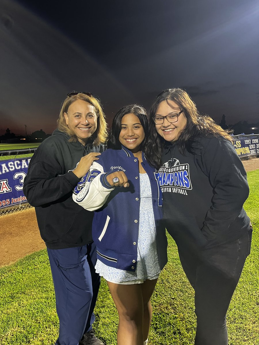 I put a ring on it! Married to the grind! 💍Congratulations to my Mariner sisters for the unforgettable the CIF Championship 🏆 Let’s go after it again! #ringceremony #notdoneyet #catcherkinetingz #aigafoundation @UCSBSoftball @PacHS_Softball @WildcatsWeil