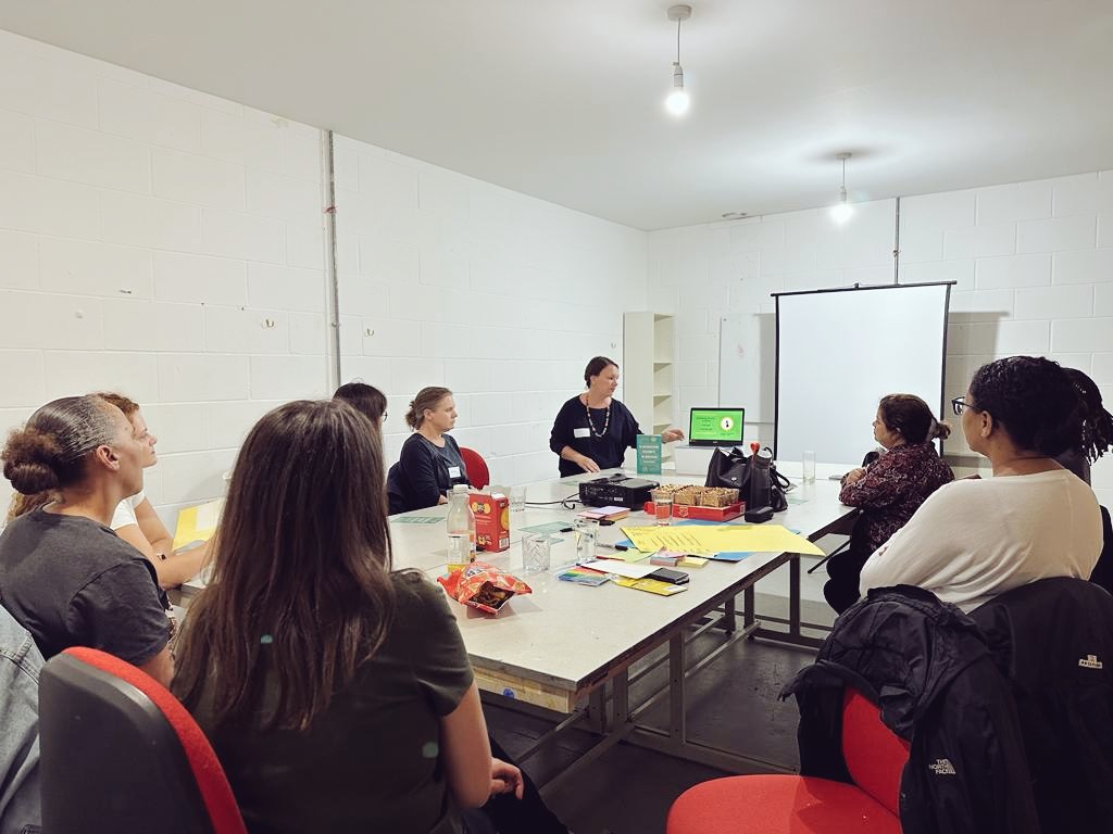 Helen Rowe tweet media