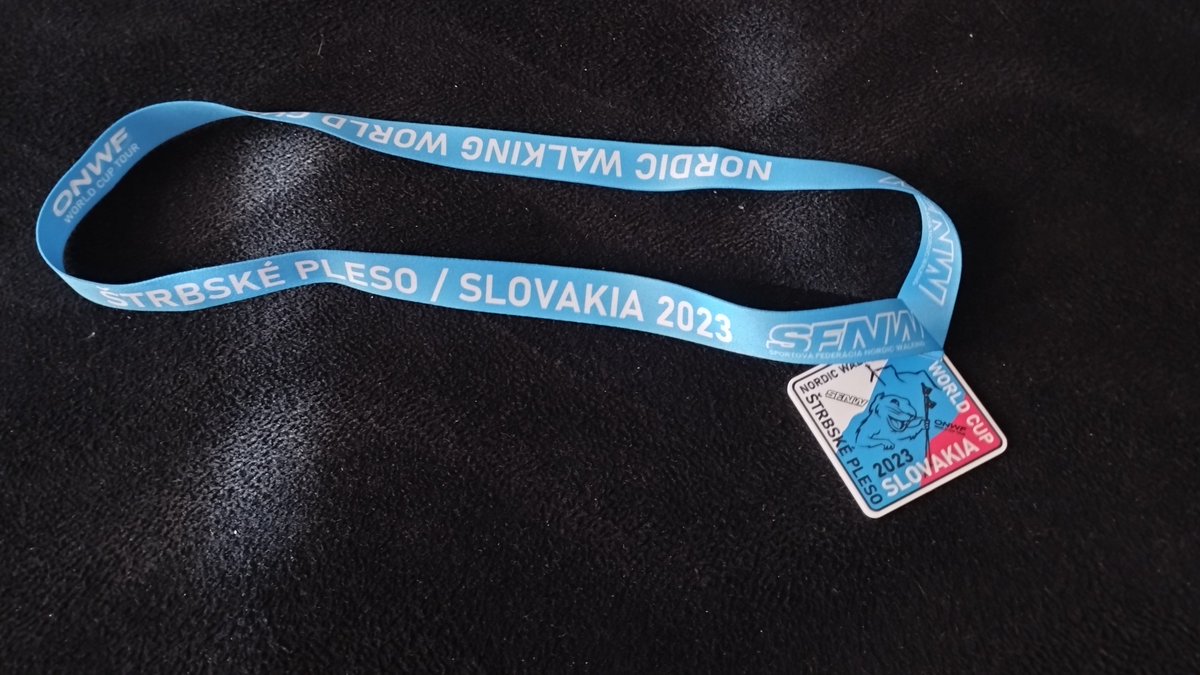 MojeWielkieMecz's tweet photo. Po zawodach Pucharu Świata #NordicWalking w Strbske Pleso jestem w klasyfikacji łącznej Ligi Światowej na 25. miejscu, 15. wśród mężczyzn i 5. w mojej kategorii wiekowej (50 - 59 lat). Do tego jestem najwyżej sklasyfikowanym zawodnikiem niezrzeszonym. Fajnie to wygląda. #ONWF https://t.co/50gnKUklZQ