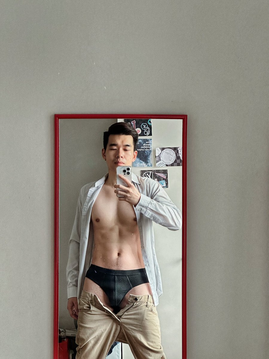 SeannyAw's tweet photo. Getting chonky lately. https://t.co/QALlaimRcf