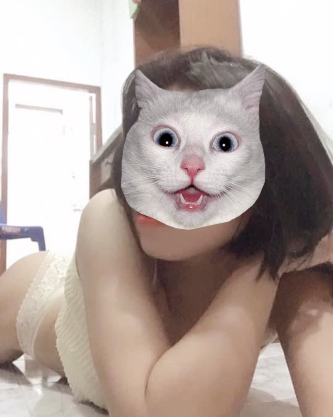 ง่วงจัง อยากนอนข้างๆเธอ🤭