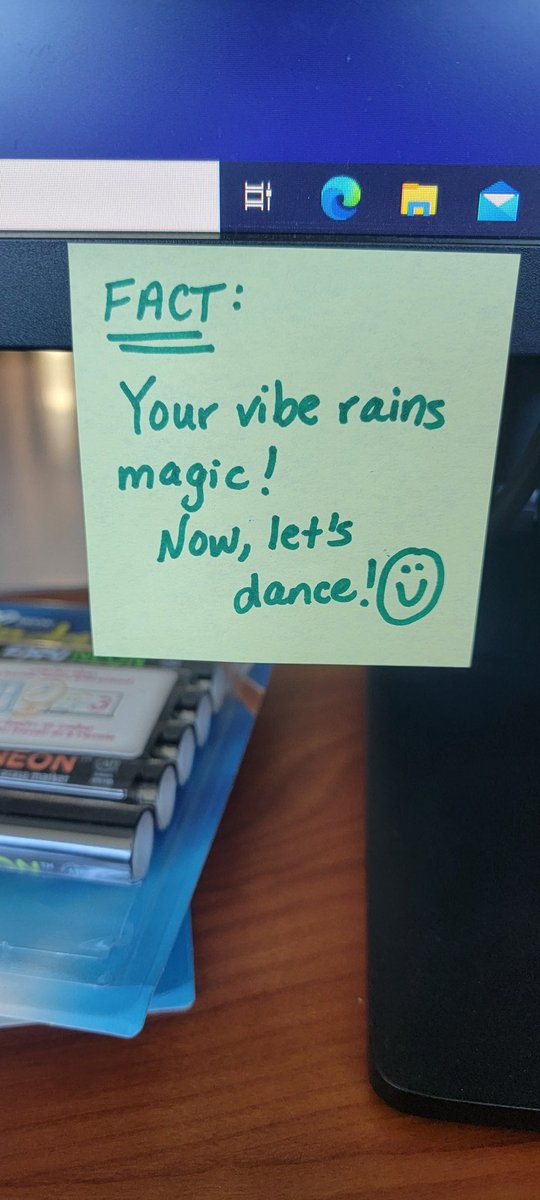 MsMDema's tweet image. Here&apos;s your &quot;pep talk&quot; from me. What a cool idea to inspire our advisory students to #StartWithHello at Maloney!