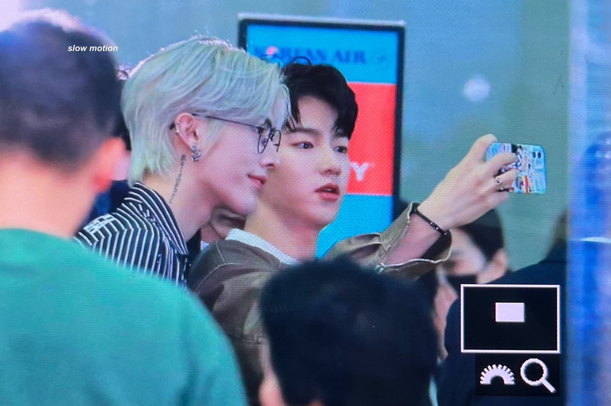 slowmotion_725's tweet photo. 230921 셀카 올려주세요🥺
#장하오 #章昊 #ZHANGHAO #ZEROBASEONE #제로베이스원 #ジャンハオ https://t.co/6PUumwMvpV