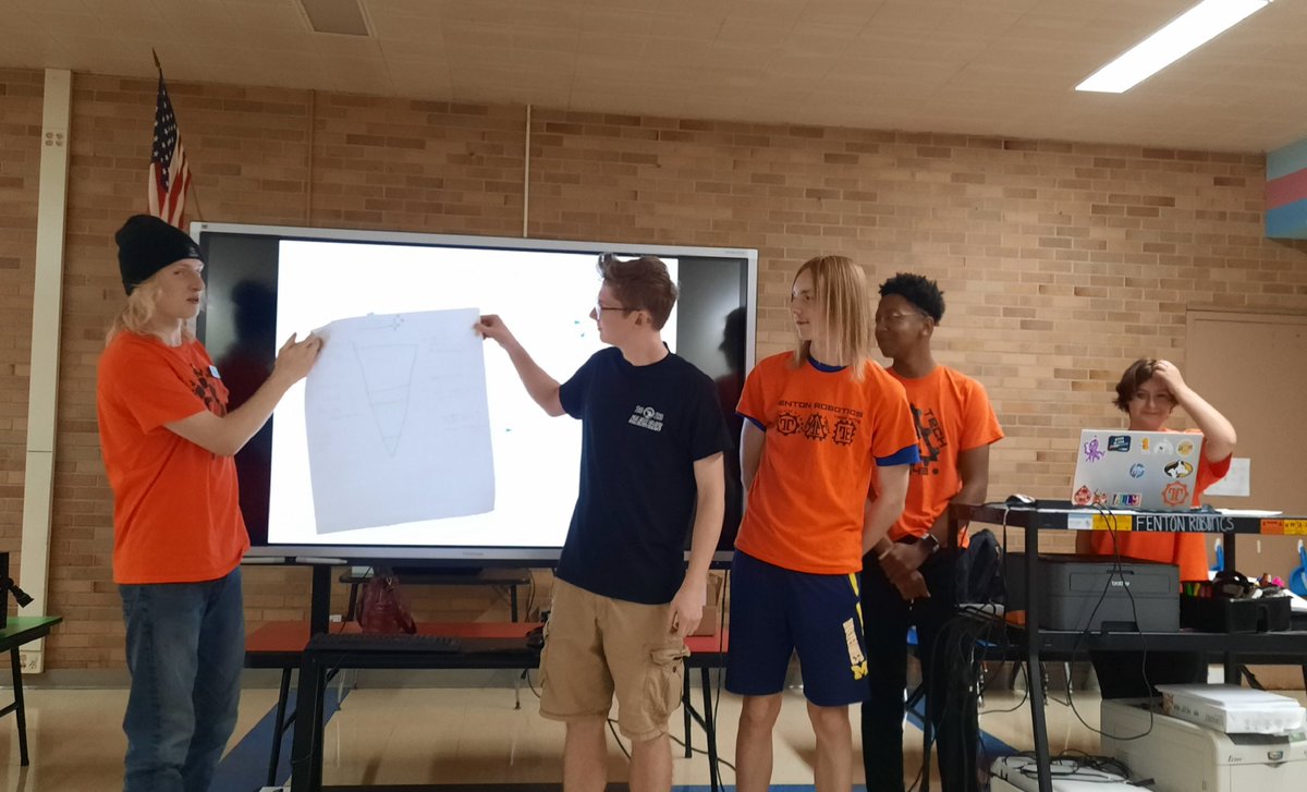fentonrobotics's tweet image. During tonight's FRC meeting we had a refresher on V-Flow diagrams. Coach Drew L😍VES a great V-Flow and assigned the students the task of creating a brand new gaming system. The students had to come up requirements for a new system and ways to test and verify the results.