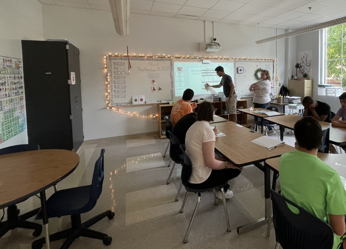 JessieLeyden's tweet image. Celebrating our program teachers &amp;amp; students:🥳Ms. Lauren Lopez encourages, &amp;amp; supports, her students to lead morning meeting at Milton HS! ✨#engagement #morningmeeting + I love her visuals, including her arrival/dismissal task analysis!🎉👏🏻#thepowerofvisuals @FCS_SEC @SherryCP3