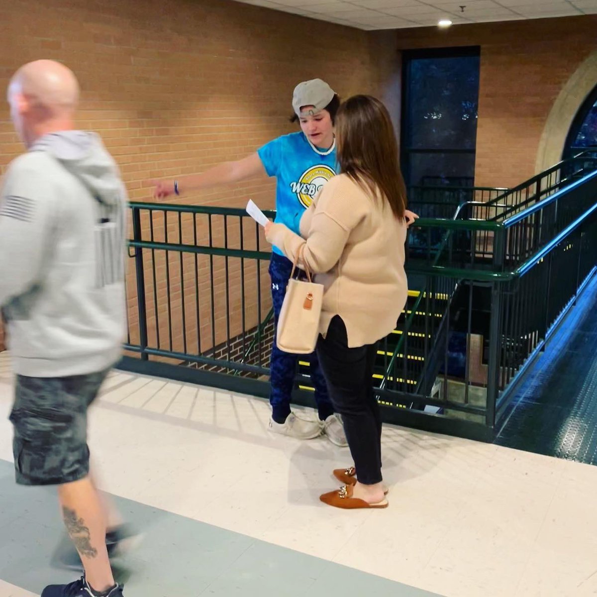 Started at 7:15 ☀️ ended at 8:15 🌙! Tired but worth it when I get to spend time w/our WEB Leaders prepping for our upcoming mtg. &amp; at the 1st of 2 Open Houses this week! <a href="/AhernMiddle/">Ahern Middle School</a> <a href="/BoomerangPrjct/">Boomerang Project</a> <a href="/FoxboroughPS/">FoxboroughPS</a> <a href="/Zack_DOrsi/">Zack D'Orsi</a>