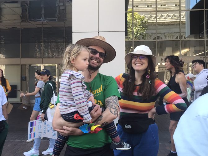 oaklibrary's tweet image. #OaklandPride was beautiful 🌈💖

#LibrariesAreForEveryone