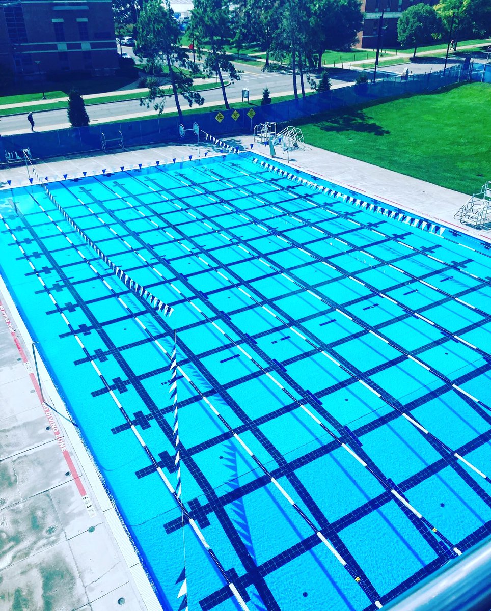 FlackCoach's tweet photo. @PennStateSWIM @proswimworkouts Super productive training session today outdoors long course #WeAre #PennState #LongCourse #Platform https://t.co/aTfapthQS1