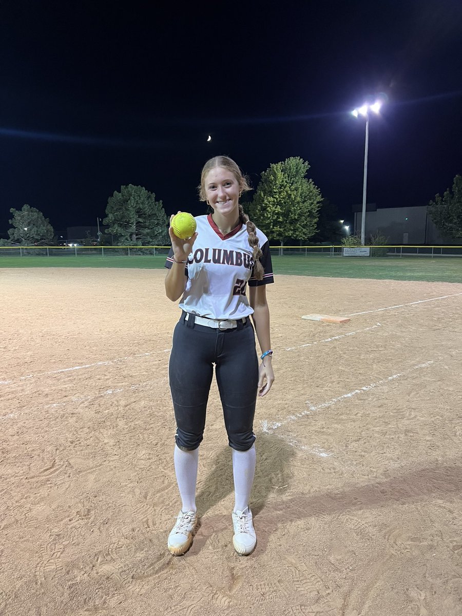 newman_coach's tweet photo. What a night! The Discoverers started out flat in game 1 and lost 10-0.
Game 2 was the game! The DISCOVERERS came back and won 7-6! A great TEAM win over LSW! These two added some more ๐ฃโs to their collections!
Proud of their grit! #FTRC
#TheDiscovererWay https://t.co/n49y2mlfgz