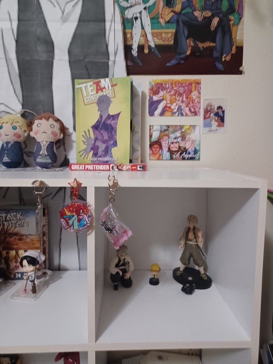 The <a href="/TeamConfidence_/">Team Confidence ||</a> zine is FINALLY MINE!!! IM SO SO SO SO SO HAPPY!!! Thank you to the artists and authors for working so hard I love every single piece and merch with my whole heart you dont even understand 😭😭❤️❤️ I'm overjoyed right now to finally have them!!
