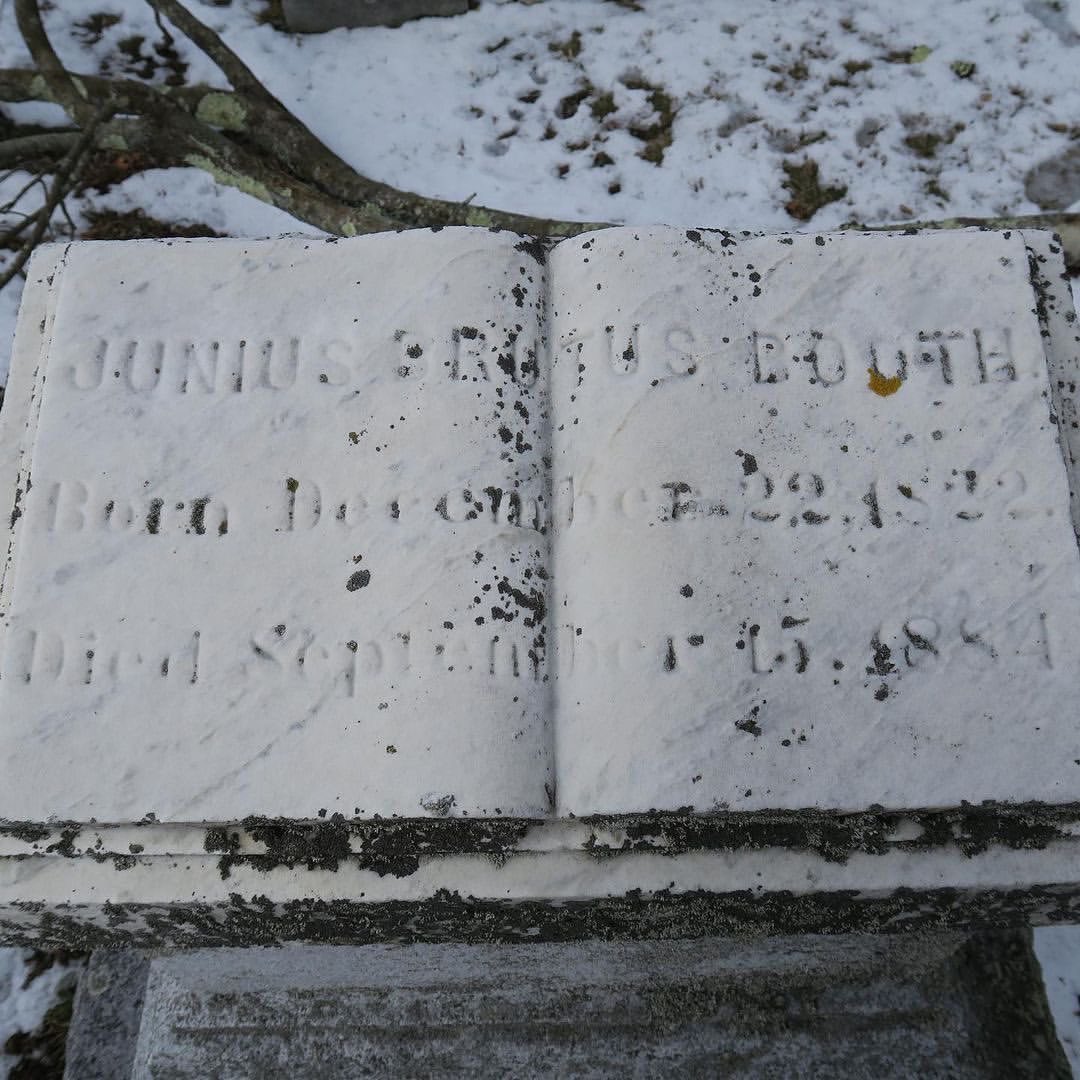 SpiritsTH's tweet photo. Sept. 17, 1883: #JuniusBrutusBoothJr, older brother of #EdwinBooth and #JohnWilkesBooth, died at the age of 61. He was also an actor but transitioned to the business side, becoming a #theatermanager. https://t.co/gZG9tIXZ3I
