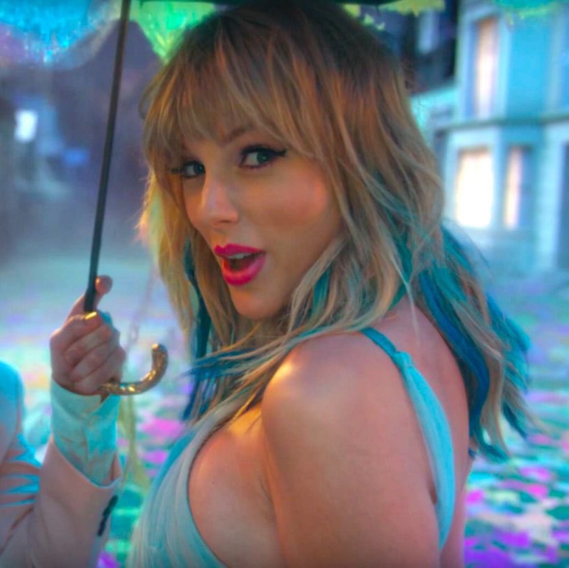 TheSwiftSociety's tweet image. 🎶| "Slut!" and "ME!" are @TaylorSwift13's only songs with an exclamation mark.