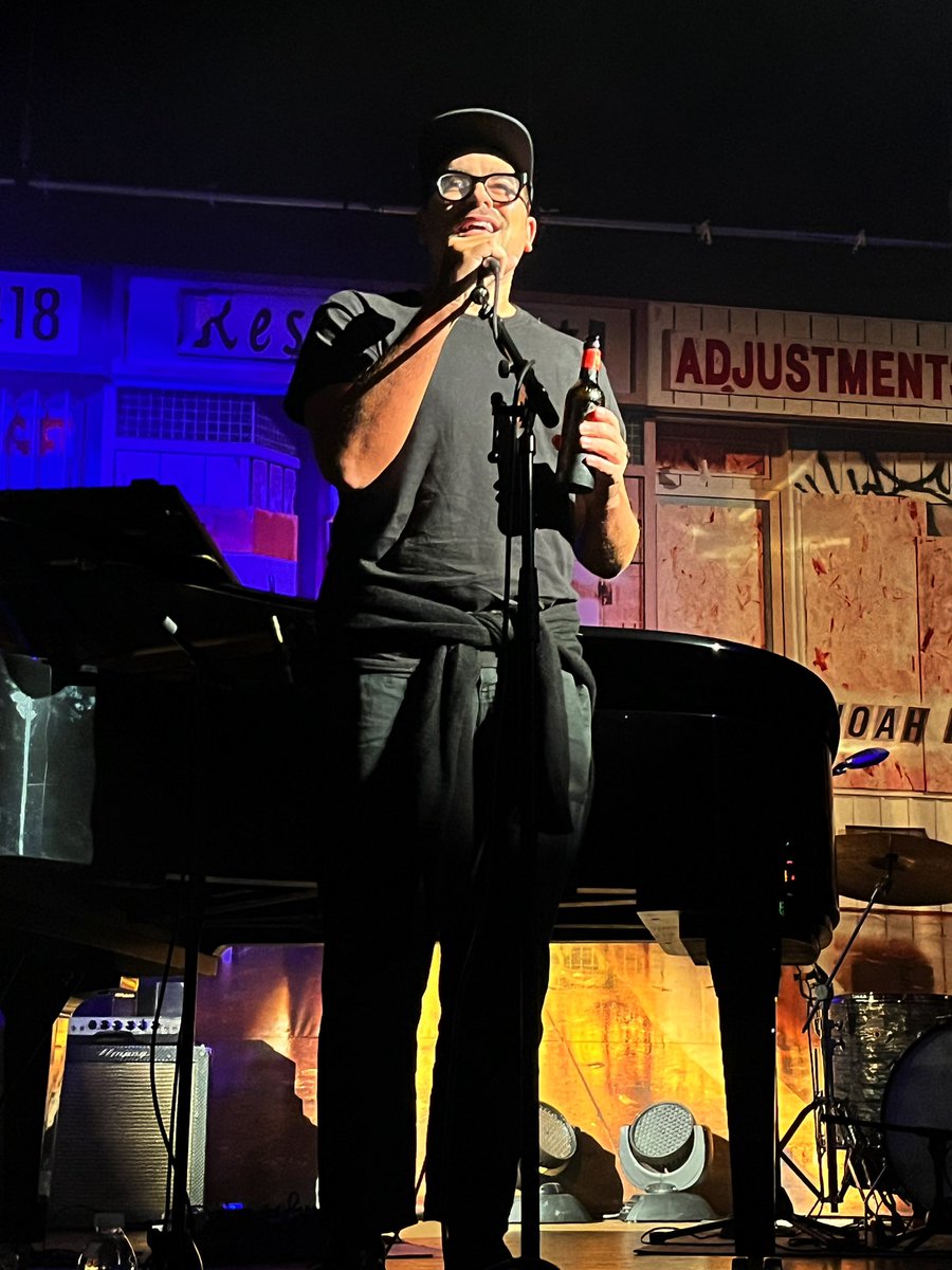 RoseNyborg's tweet photo. Dan Levy made a surprise appearance at Noah Reid’s London show tonight!!!

Believe me, EVERYONE freaked out. https://t.co/Dh2FPfijA1