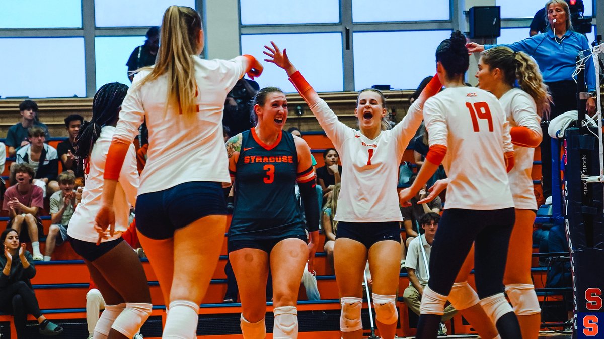 CuseVB's tweet image. Always hype for every match! 🍊🏐

#UniqueUnitedUnlimited x #UnleashthecUUUse x #cusevb