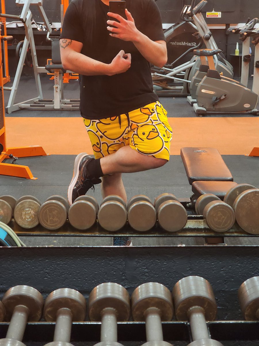 FeelsGoodDarius's tweet photo. Duck powered athlete https://t.co/2DYyM5YVR2