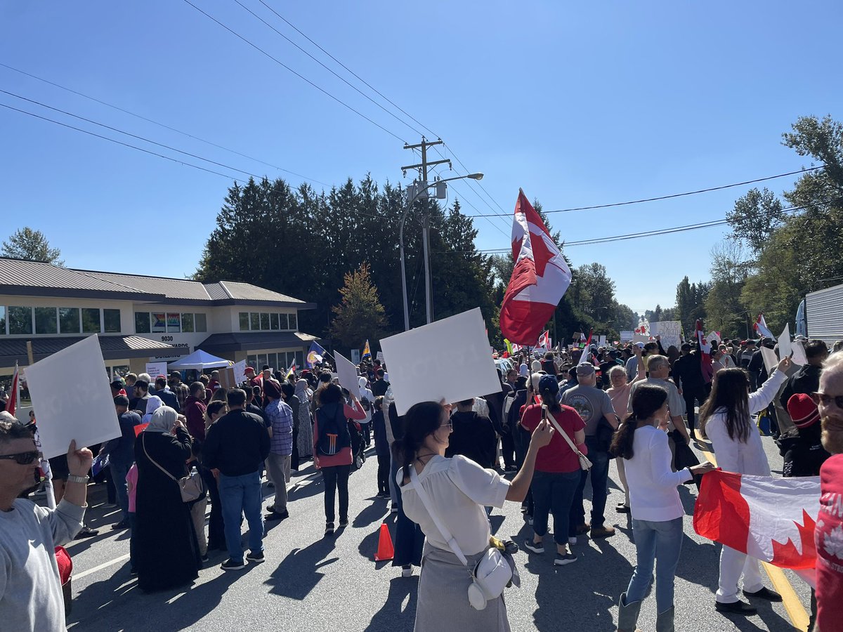 GospelReclaimed's tweet photo. #1MillionMarch4Children
#1MilllionMarch4Kids
#LeaveKidsAlone
#LeaveOurKidsAlone
#NoToIndoctrination
#CanadaNews
#SurreyBC 🇨🇦 https://t.co/vZtv1pvW41