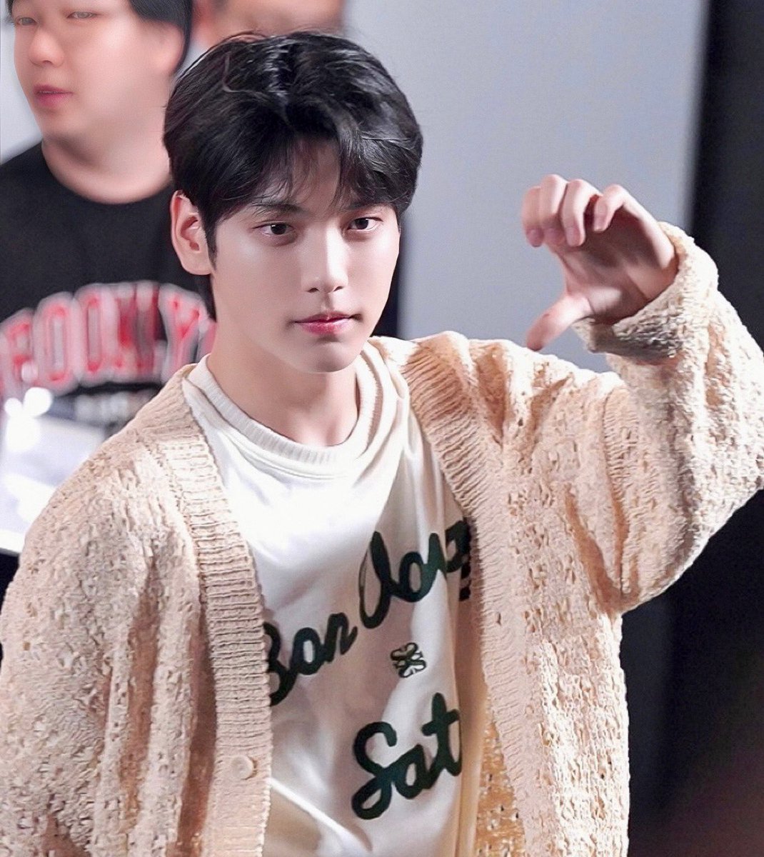 soobinviral's tweet photo. 230726 soobin https://t.co/R5Kk154nIa