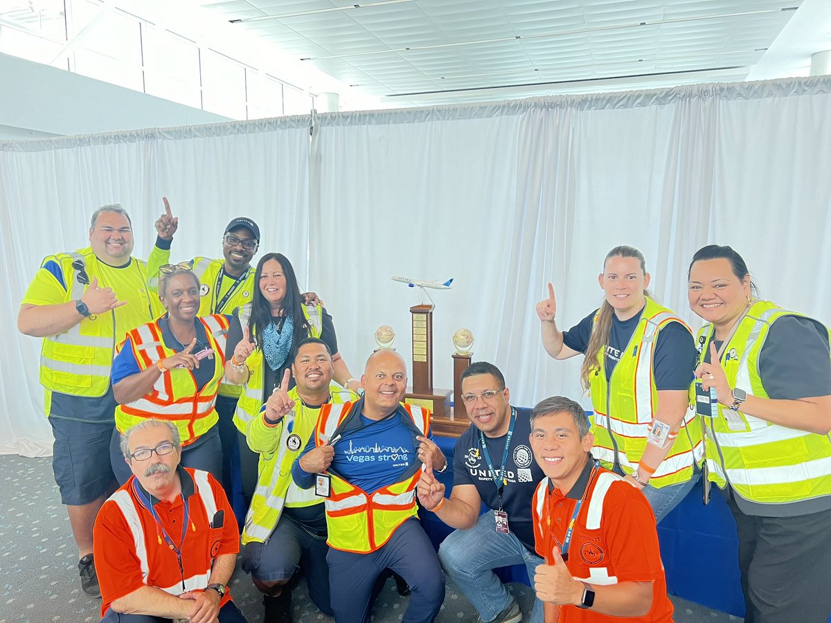 It’s official LAS wins 2023 @AOSafetyUAL Safety Rodeo! Well done team global lines! #beingunited @Tobyatunited @DJKinzelman @MikeHannaUAL @espresso613 @JTrudeau97 @jacquikey