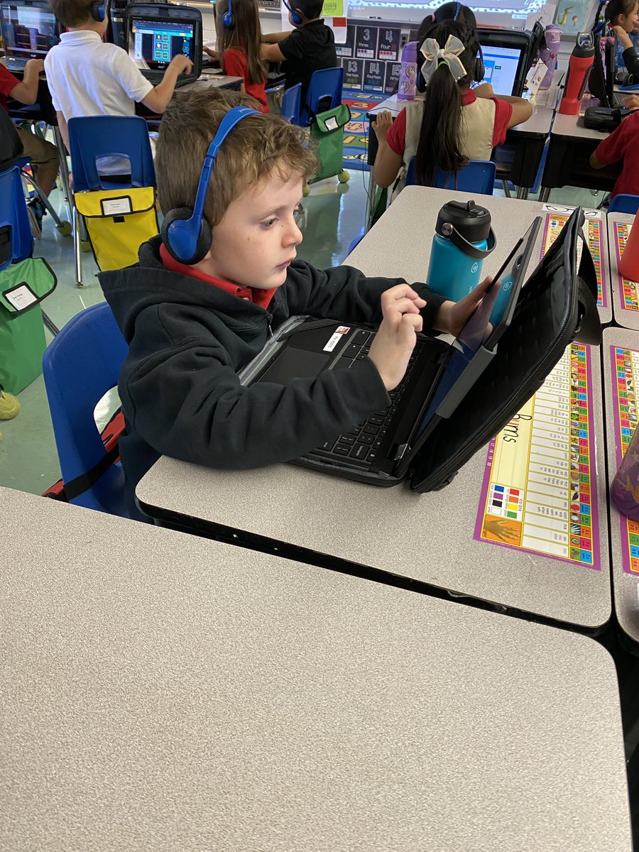 KateRBPS's tweet image. Ask me about the centers I chose during math today! Students had a choice of different math games on the computer or time to build and explore with shapes. So fun to see Ss make choices! @MsE_RBPS @rbpsEAGLES #RBBisBIA