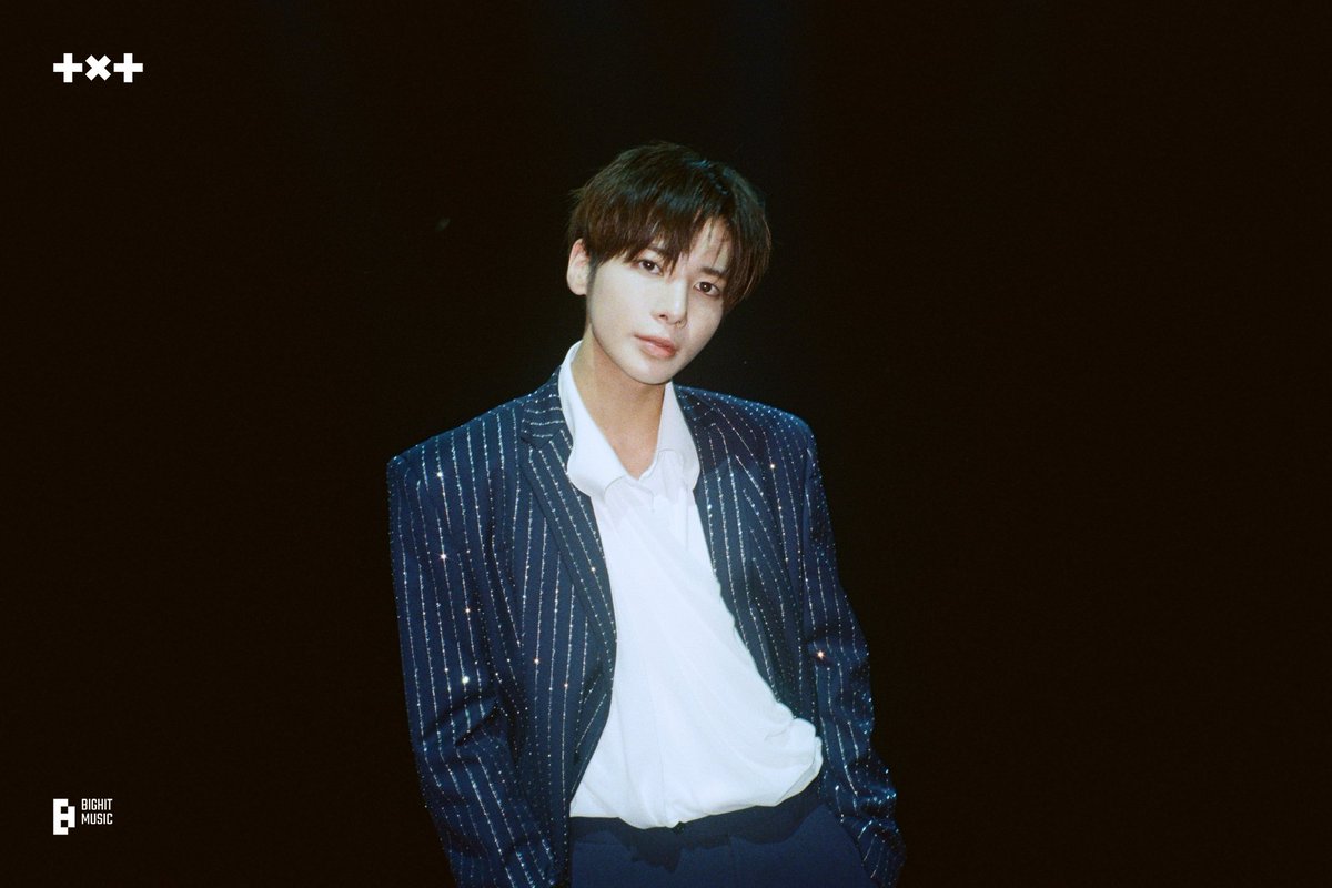 ParaguayTaehyun's tweet photo. 📸 | IMAGENES 

Taehyun en las Fotos Sketch del MV de Back For More [ft. Anitta] subidas a Weverse 💗

#태현 #TAEHYUN #4thGenGoldenBoy #TOMORROW_X_TOGETHER #투모로우바이투게더 @TXT_members @TXT_bighit 

-🐿 https://t.co/IQvpxWEXaZ