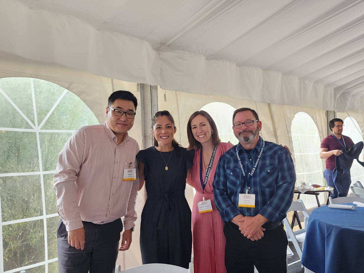 We especially enjoyed running into old friends <a href="/dvmygjin/">Younggeon Jin</a>! And planning our next collaborations 🧐