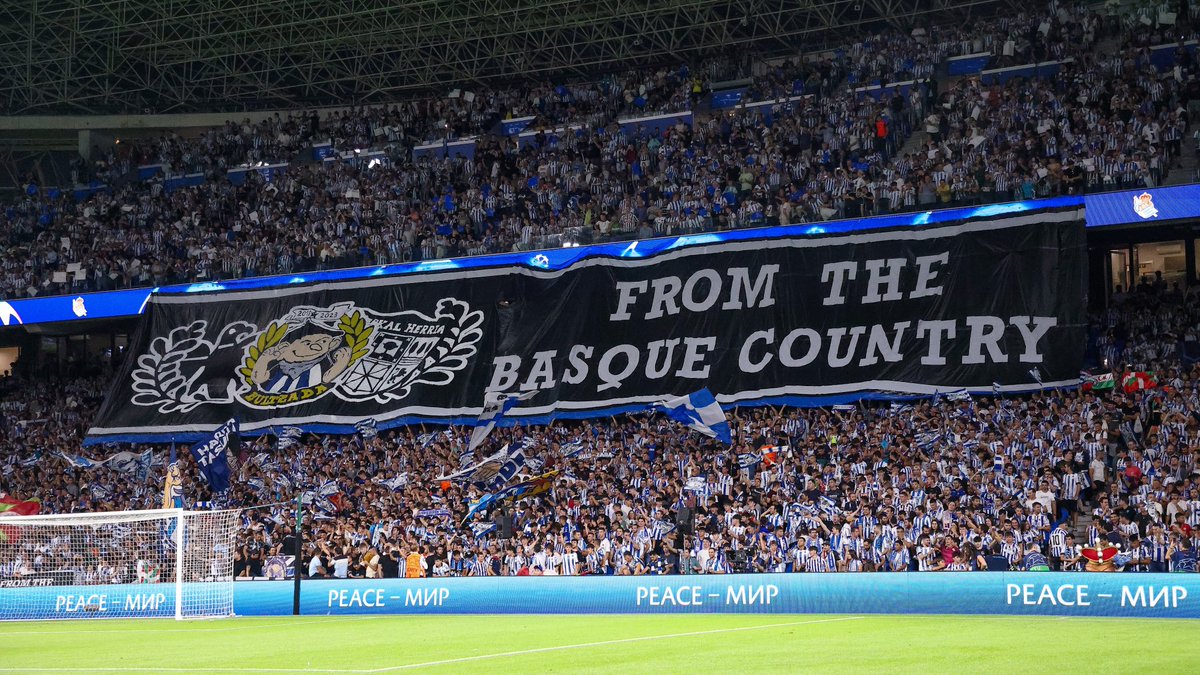 RealSociedadEUS's tweet photo. Hau hasiera besterik ez da.

Aurrera, Reala! 💙

#WeareReal https://t.co/yk4bBmv9xg