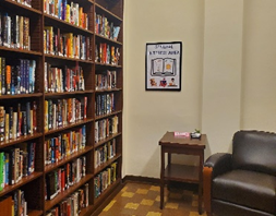 NM_LawLibrary's tweet photo. Come visit our general interest area to see the new bilingual and children’s books we were able to purchase with funding from New Mexico Library Foundation and sign up for a library card to borrow some #NM_LawLibrary #nmcourts #librarycardsignupmonth https://t.co/NYqcm5uXV9