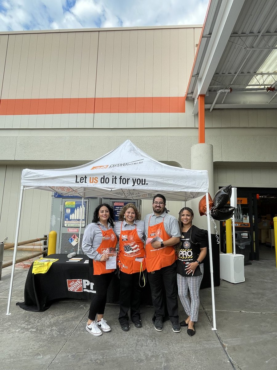 DulceHD551's tweet photo. The team that makes PRO happen #564🧡🍊🍊 https://t.co/rUVPbgBlvt